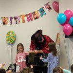 ME THE WHOLE Captain silly entertaining children